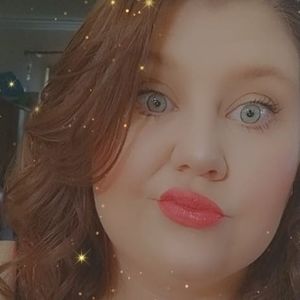 Meet your Posher, Chloe